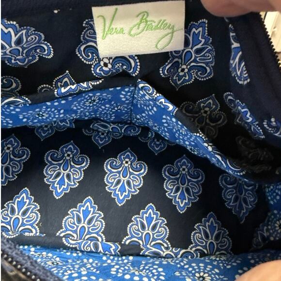Retired Vera Bradley Calypso Maggie Blue Black Paisley On The Go Hand Bag - Picture 6 of 7